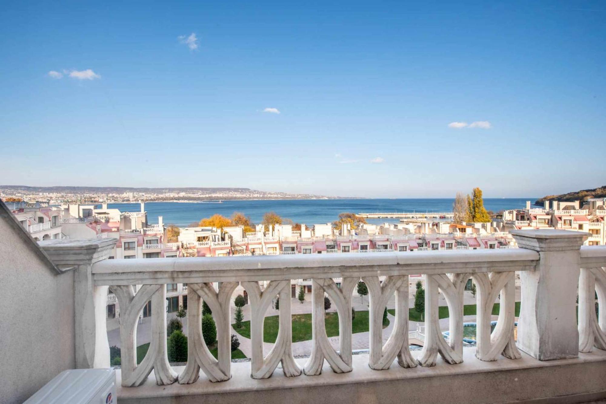 Azur Del Mar Seaview Apartment Βάρνα Εξωτερικό φωτογραφία